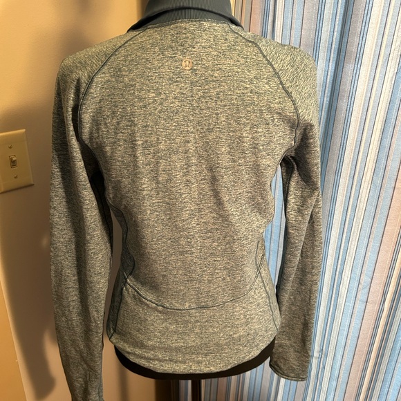 lululemon athletica Heathered Slate Blue Half-Zip Pullover - Picture 2 of 5